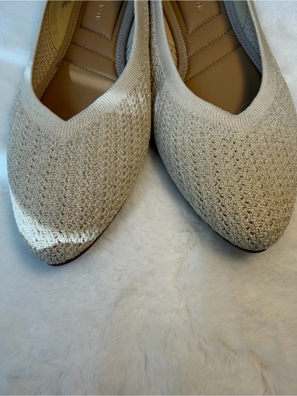 Kelly & Katie Beige with Gold Threads Knit Pointed-Toe Ballet Flats Size 9W
